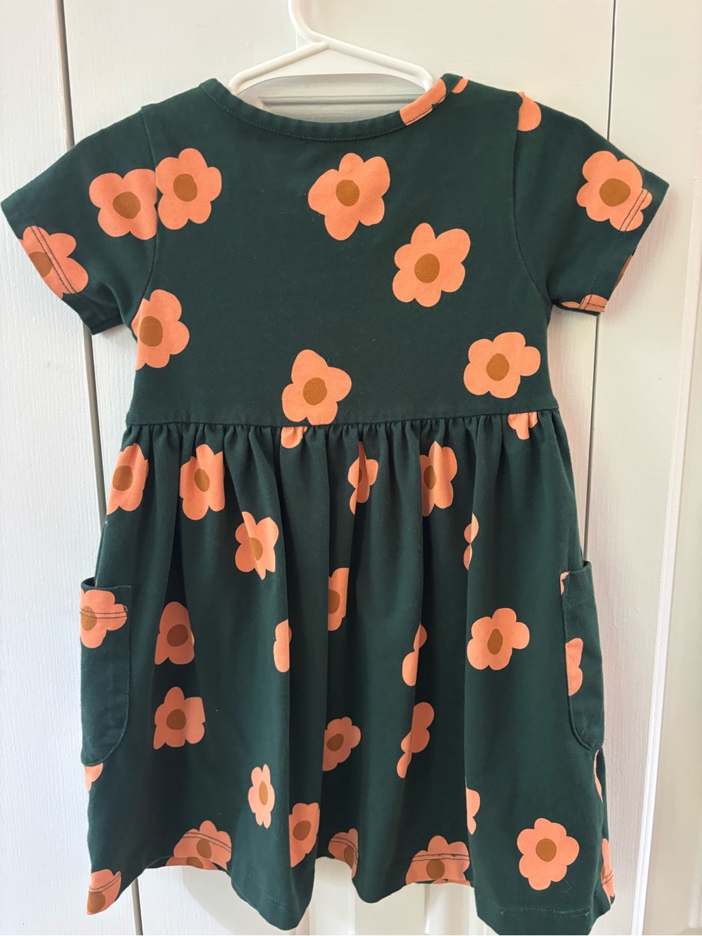 Quince Dark Green Floral Casual Dress with Peach Flowers
